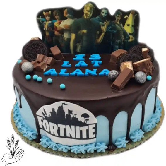 Tort Fortnight z figurkami